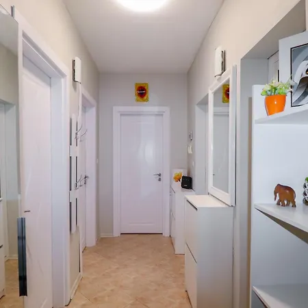 D-home Apartment *