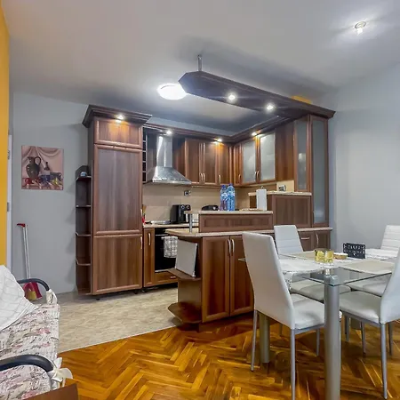 Apartment D-home *